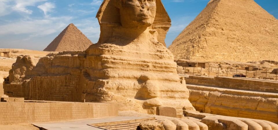 Day Tour To Pyramids, Memphis And Sakkara