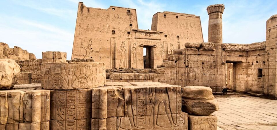 Day Tour to Edfu and Kom Ombo from Luxor